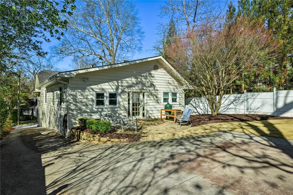 2515 Brookwood Drive NE