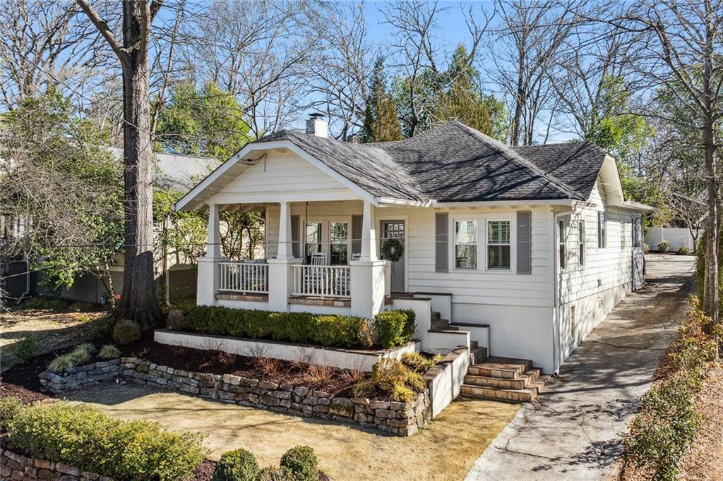 2515 Brookwood Drive NE