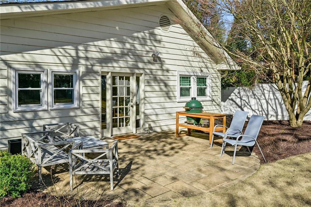 2515 Brookwood Drive NE