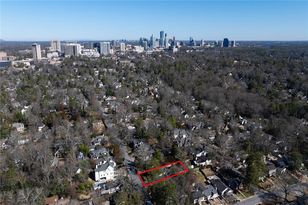 2515 Brookwood Drive NE