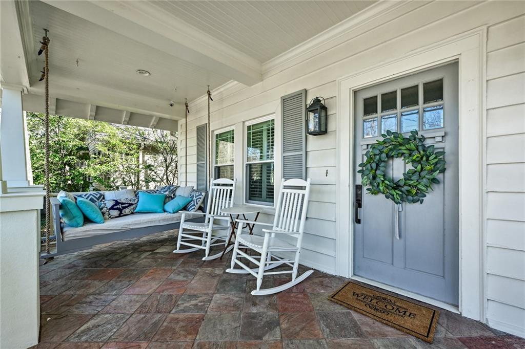 2515 Brookwood Drive NE