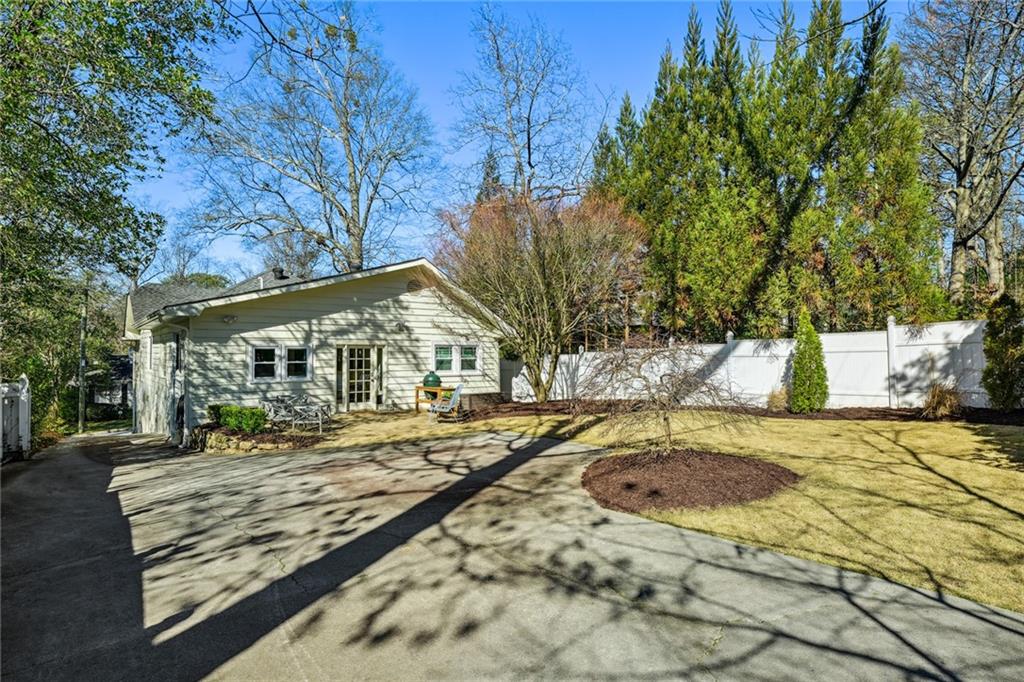 2515 Brookwood Drive NE