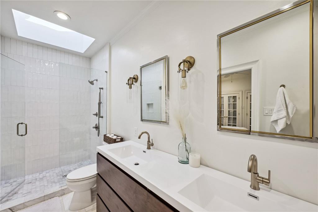 2515 Brookwood Drive NE