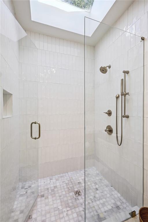 2515 Brookwood Drive NE