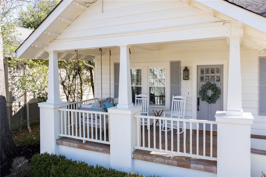 2515 Brookwood Drive NE