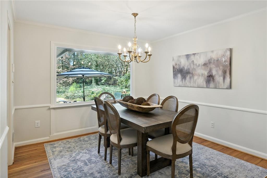 2452 Ridgewood Road NW