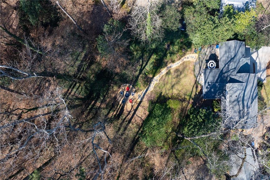 2452 Ridgewood Road NW