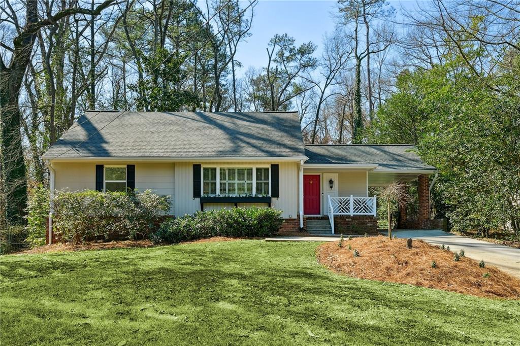 2452 Ridgewood Road NW