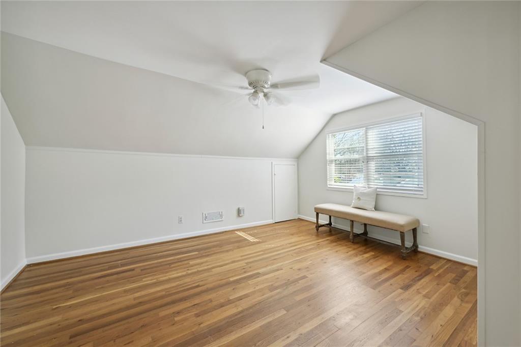 2452 Ridgewood Road NW