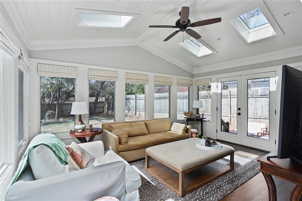 2876 Elliott Circle NE