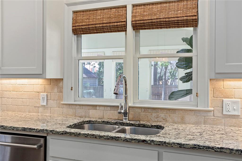 2876 Elliott Circle NE