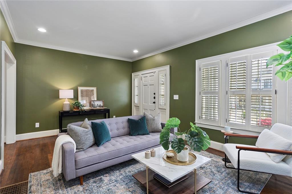 2876 Elliott Circle NE