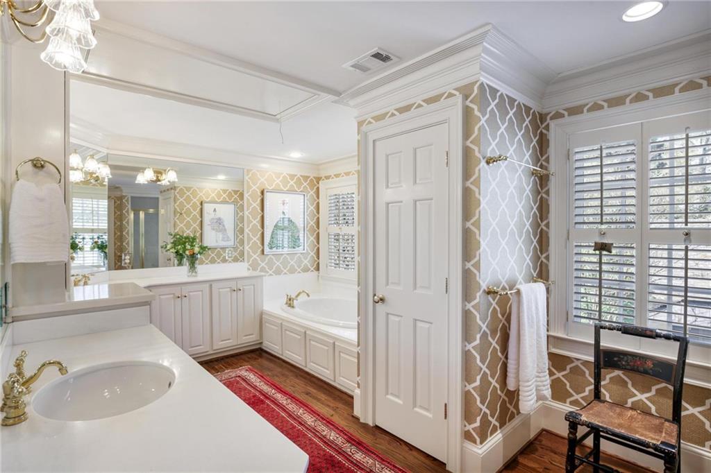 2344 Woodward Way NW