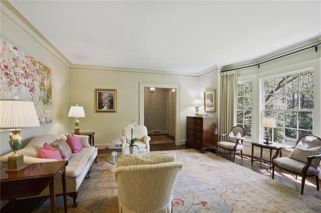 2344 Woodward Way NW