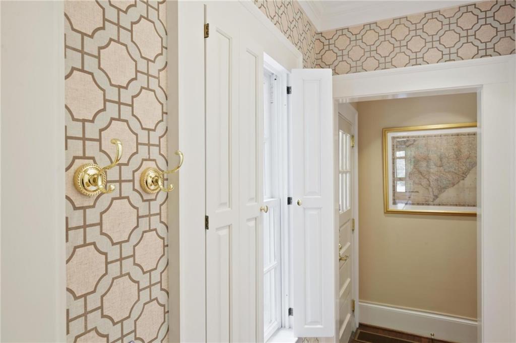 2344 Woodward Way NW