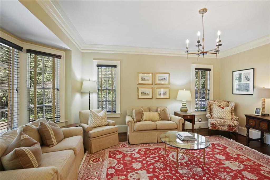 2344 Woodward Way NW