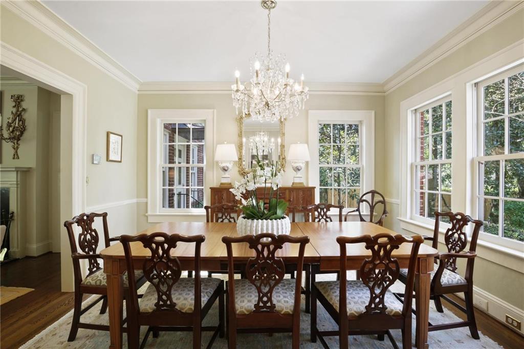 2344 Woodward Way NW