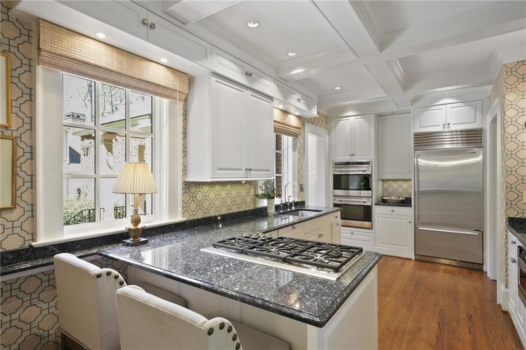 2344 Woodward Way NW