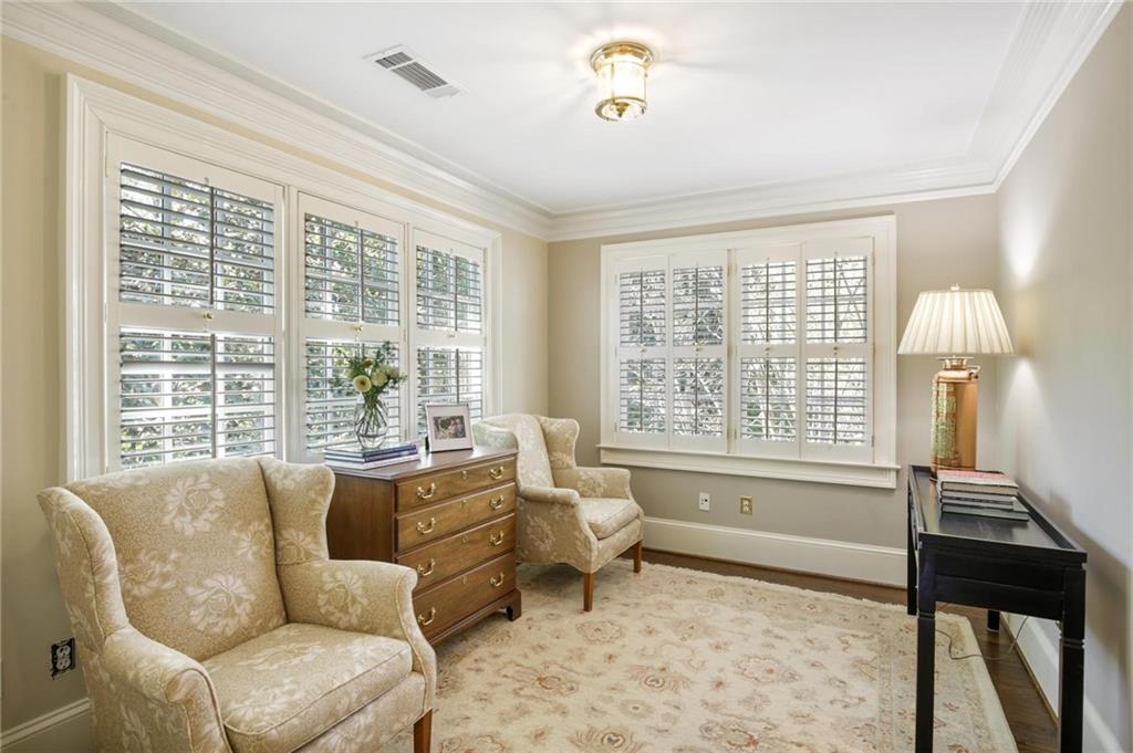 2344 Woodward Way NW