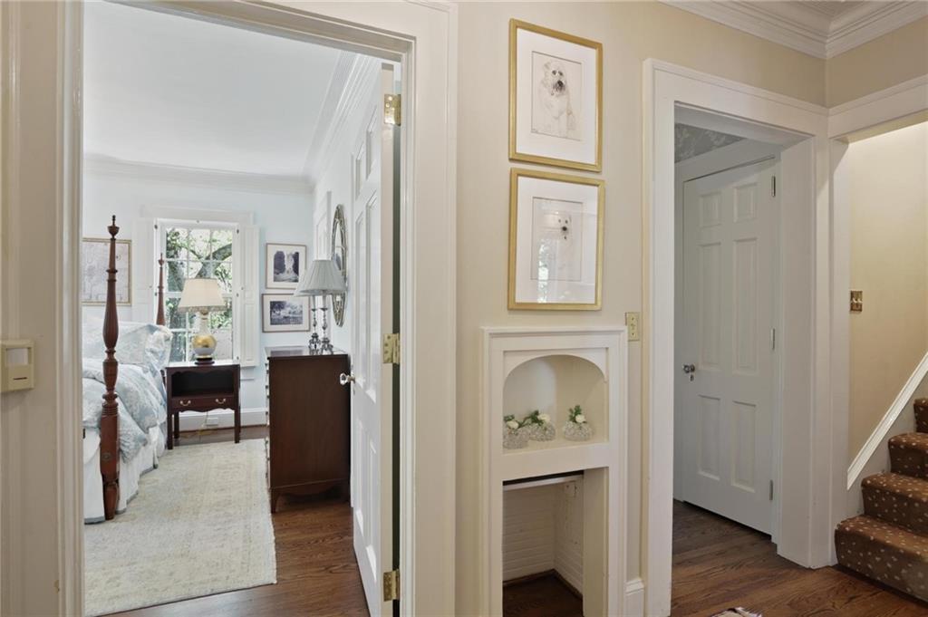 2344 Woodward Way NW