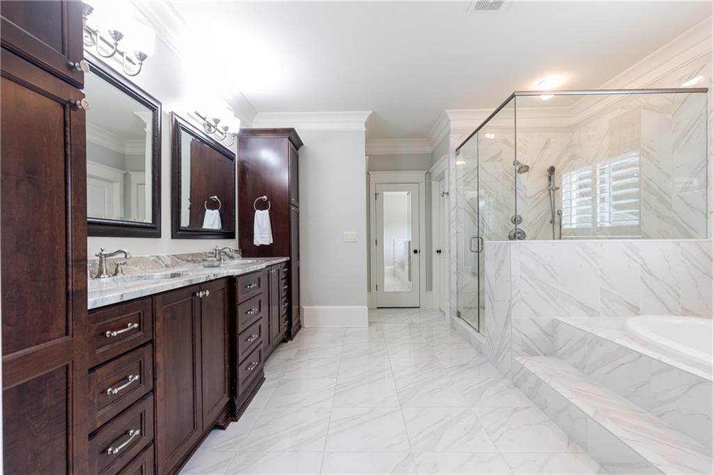 3058 Oglethorpe Way NE