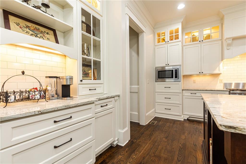 3058 Oglethorpe Way NE