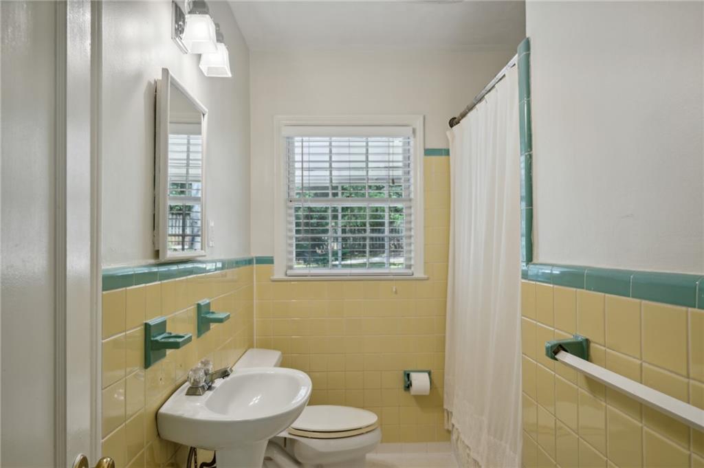 513 Westchester Drive