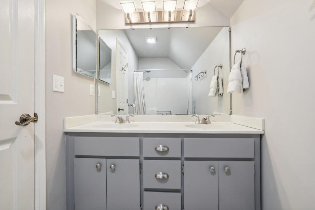 1166 Haven Brook Way NE