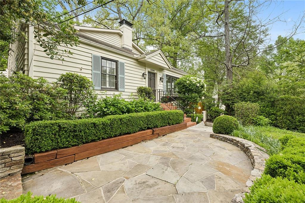 2590 Acorn Avenue NE