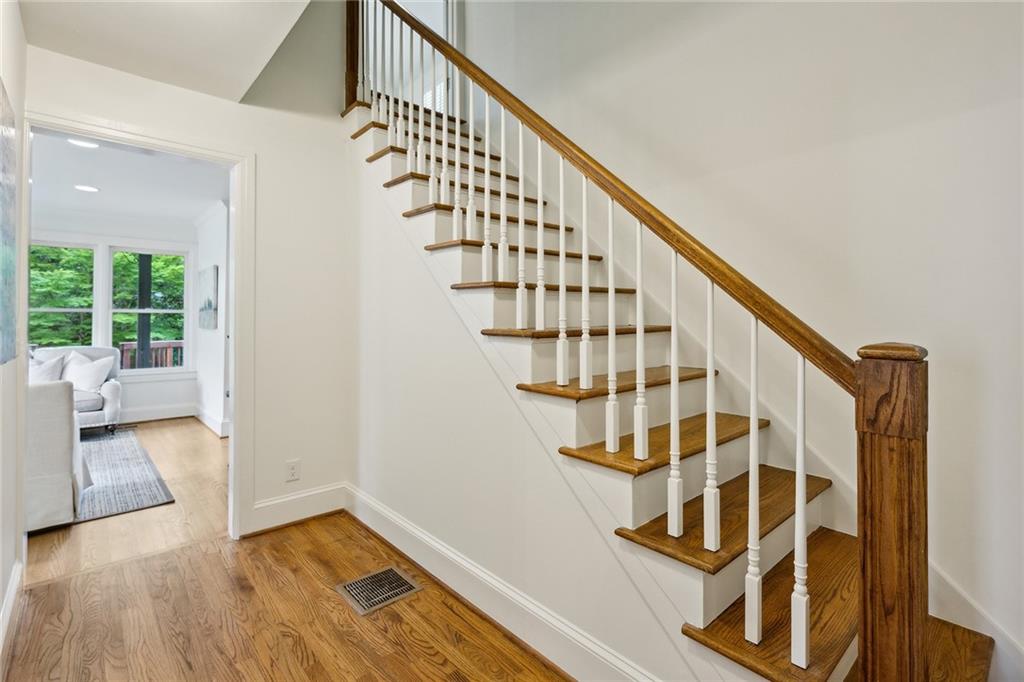 2590 Acorn Avenue NE