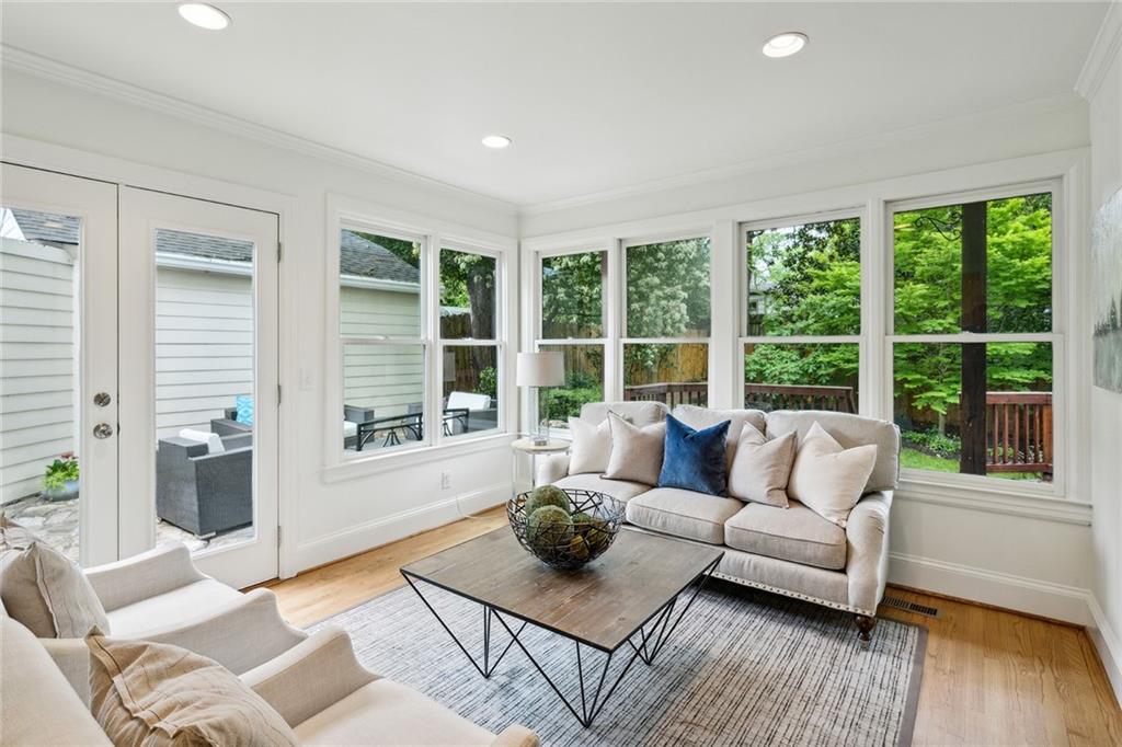 2590 Acorn Avenue NE