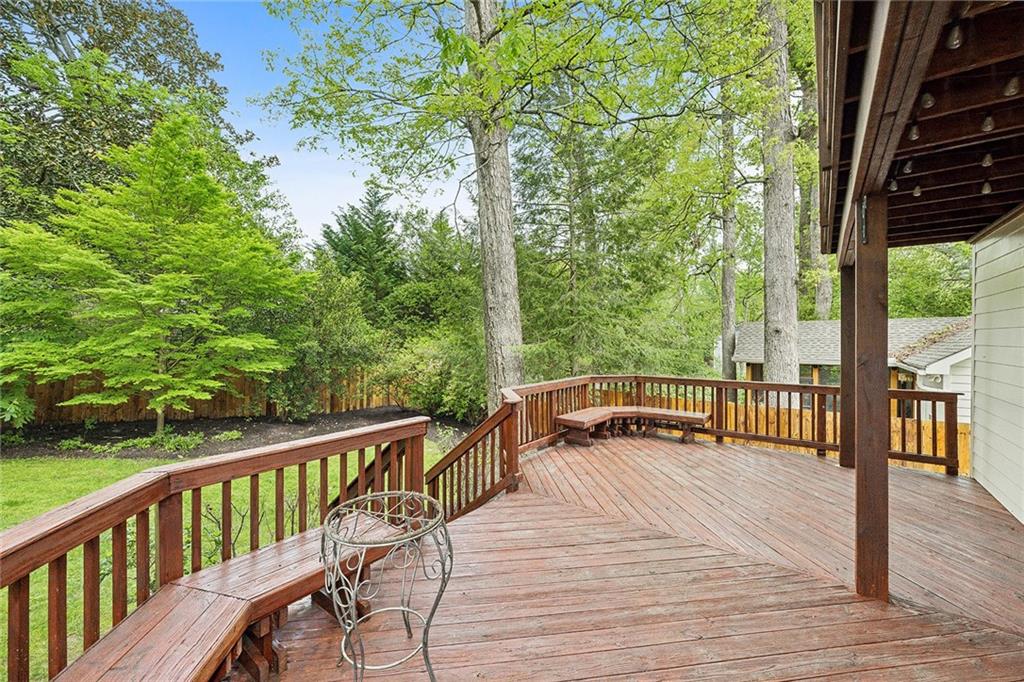 2590 Acorn Avenue NE