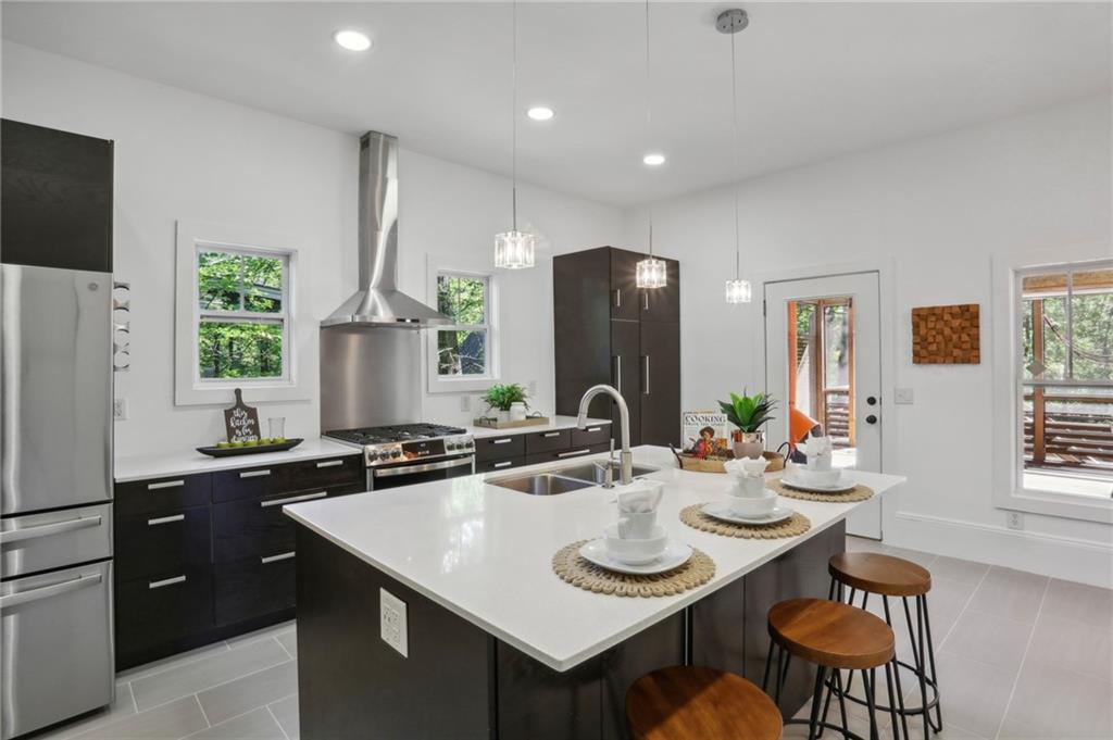 650 Brownwood Avenue SE