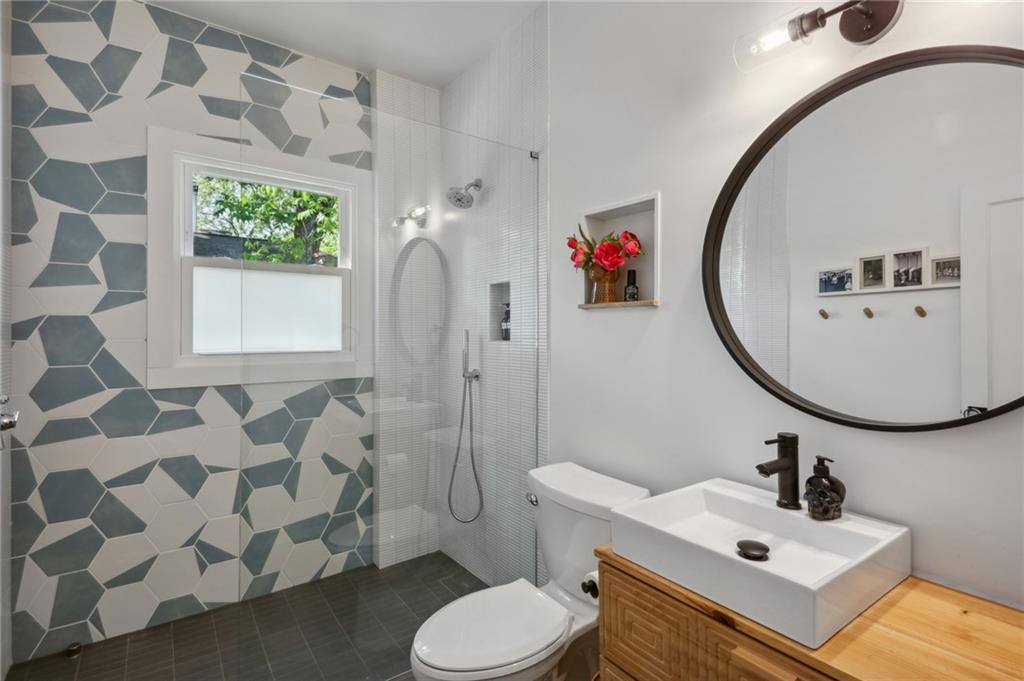 650 Brownwood Avenue SE