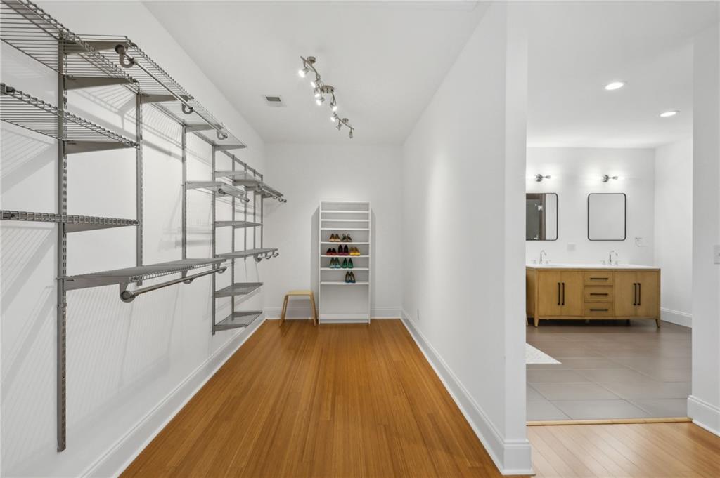 650 Brownwood Avenue SE