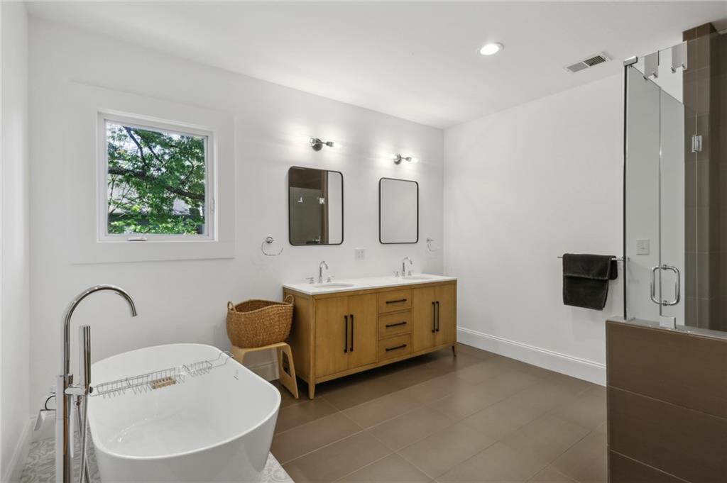 650 Brownwood Avenue SE