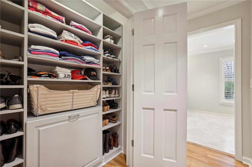 6040 Weatherly Drive