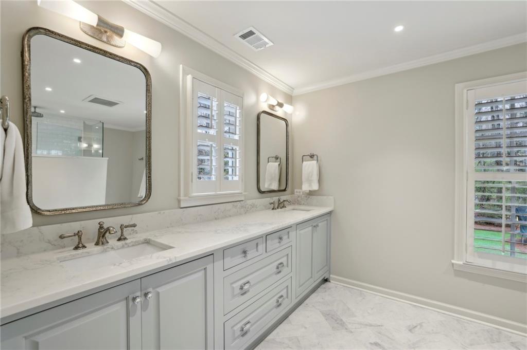 6040 Weatherly Drive