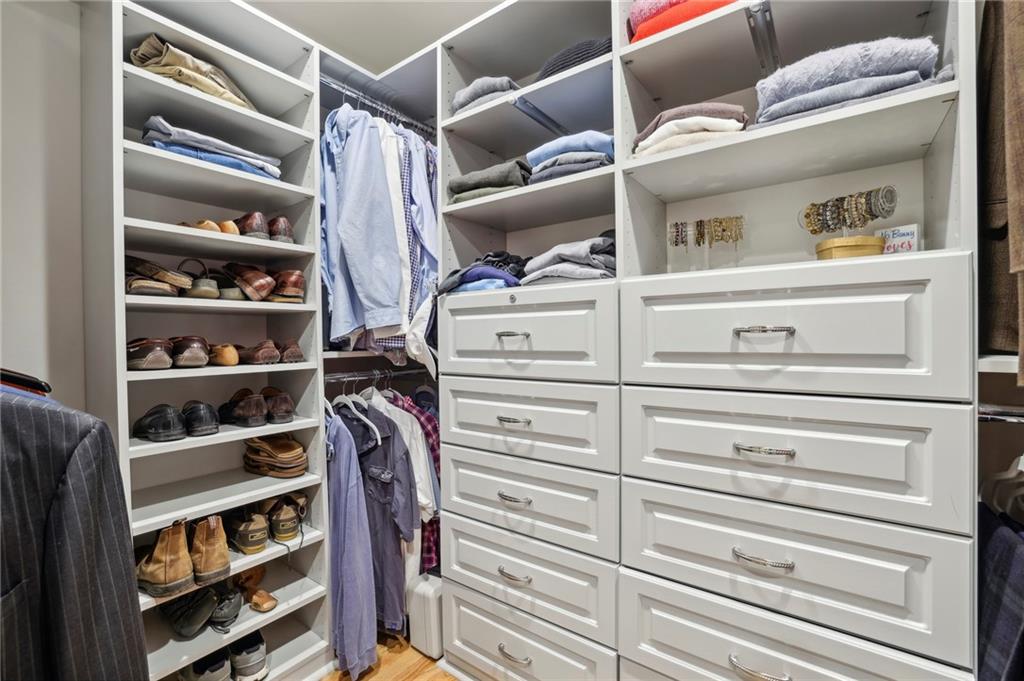 6040 Weatherly Drive