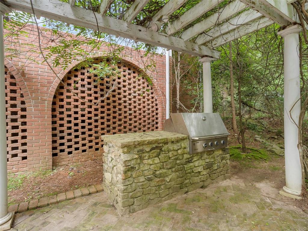 5230 Northside Drive NW