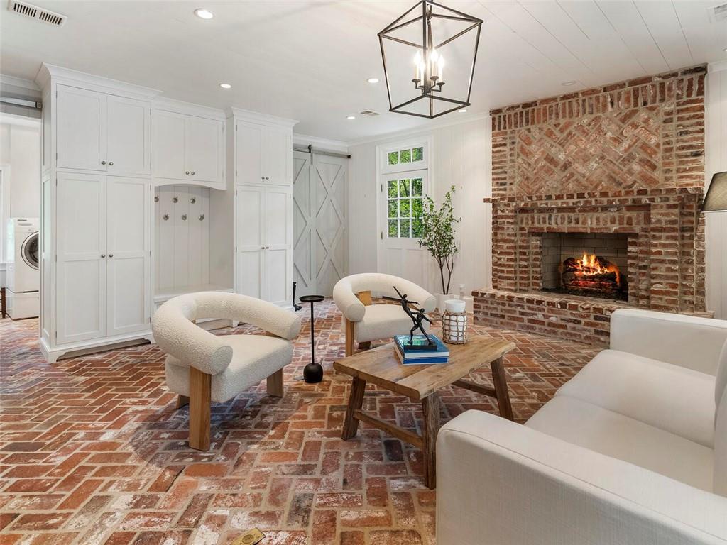 5230 Northside Drive NW