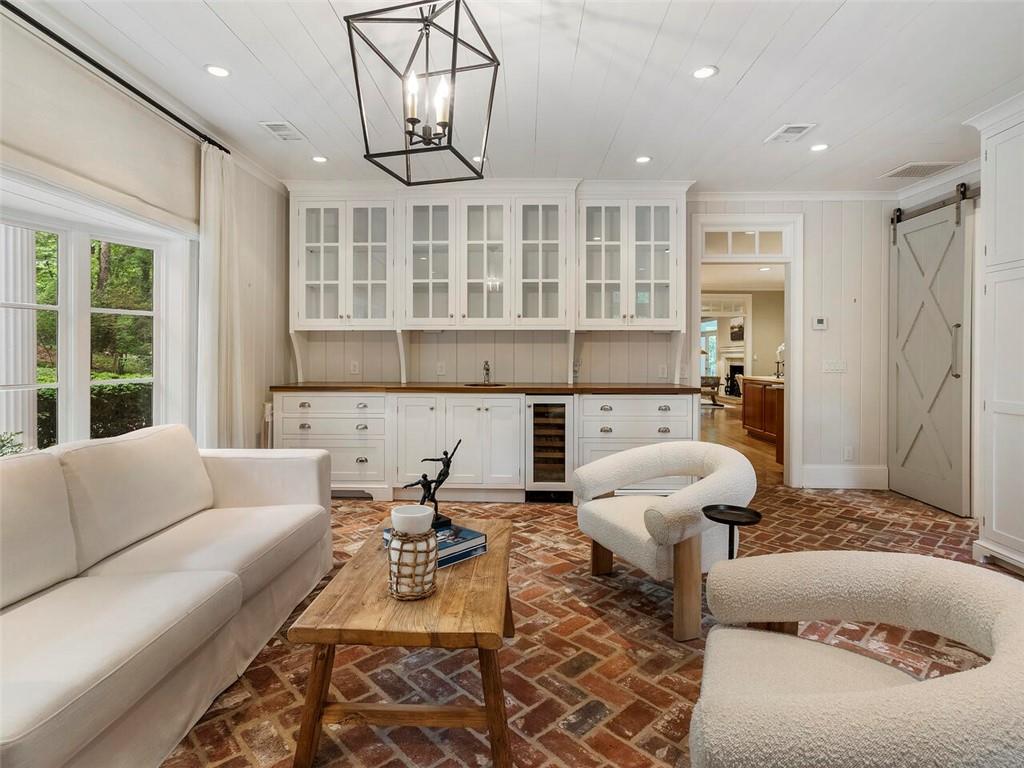 5230 Northside Drive NW