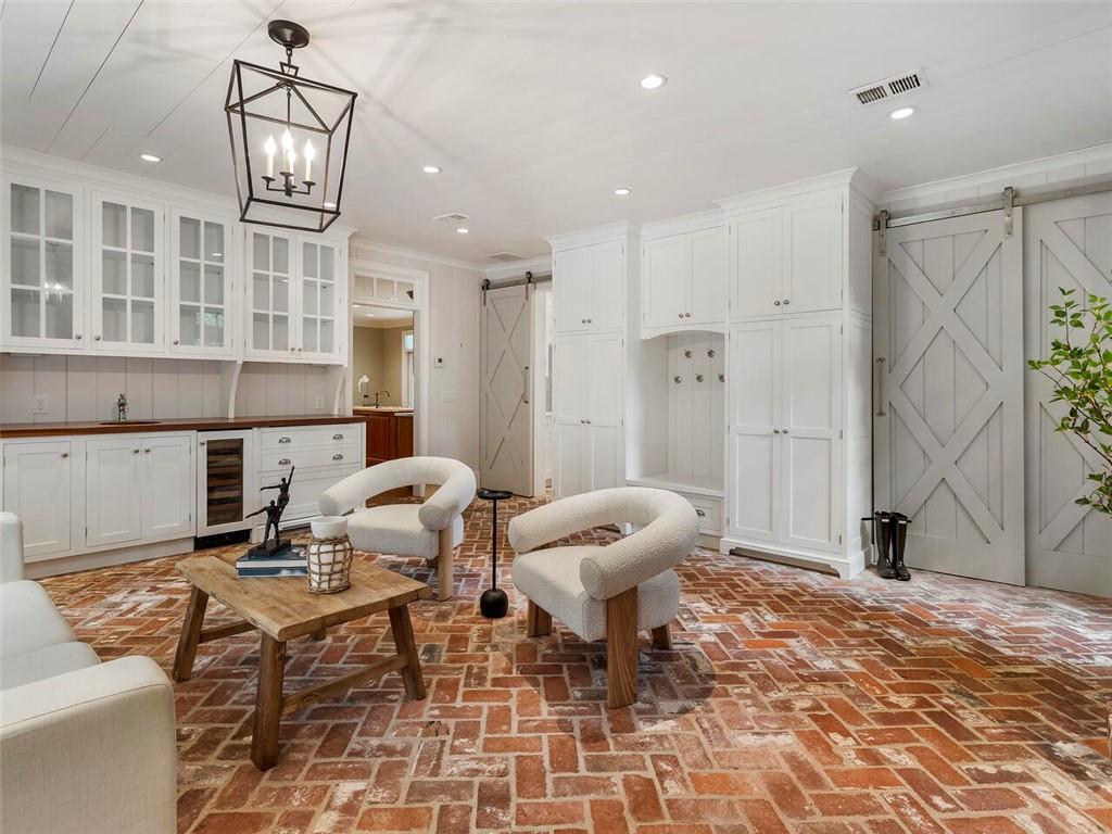 5230 Northside Drive NW