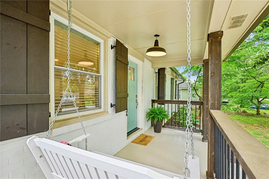 207 Martha Avenue NE