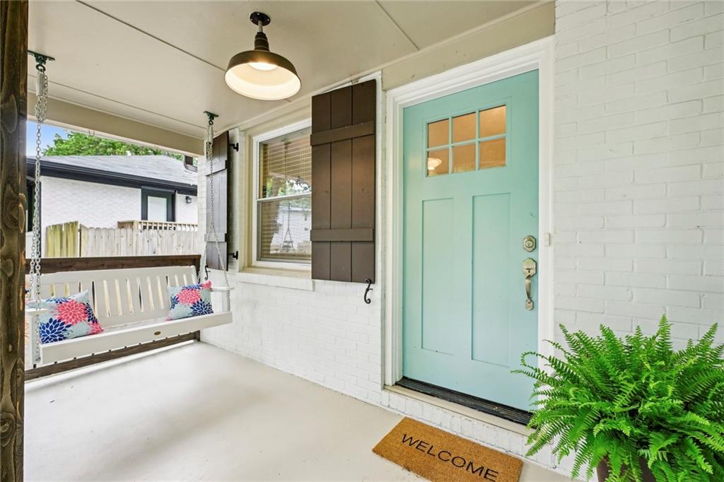 207 Martha Avenue NE