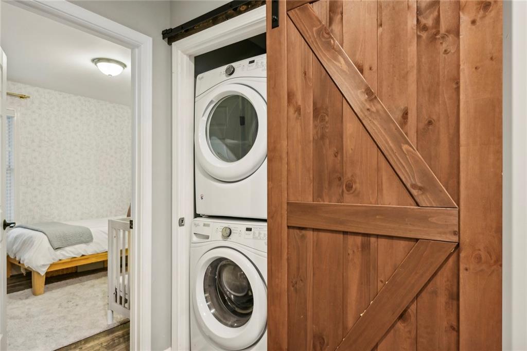 207 Martha Avenue NE