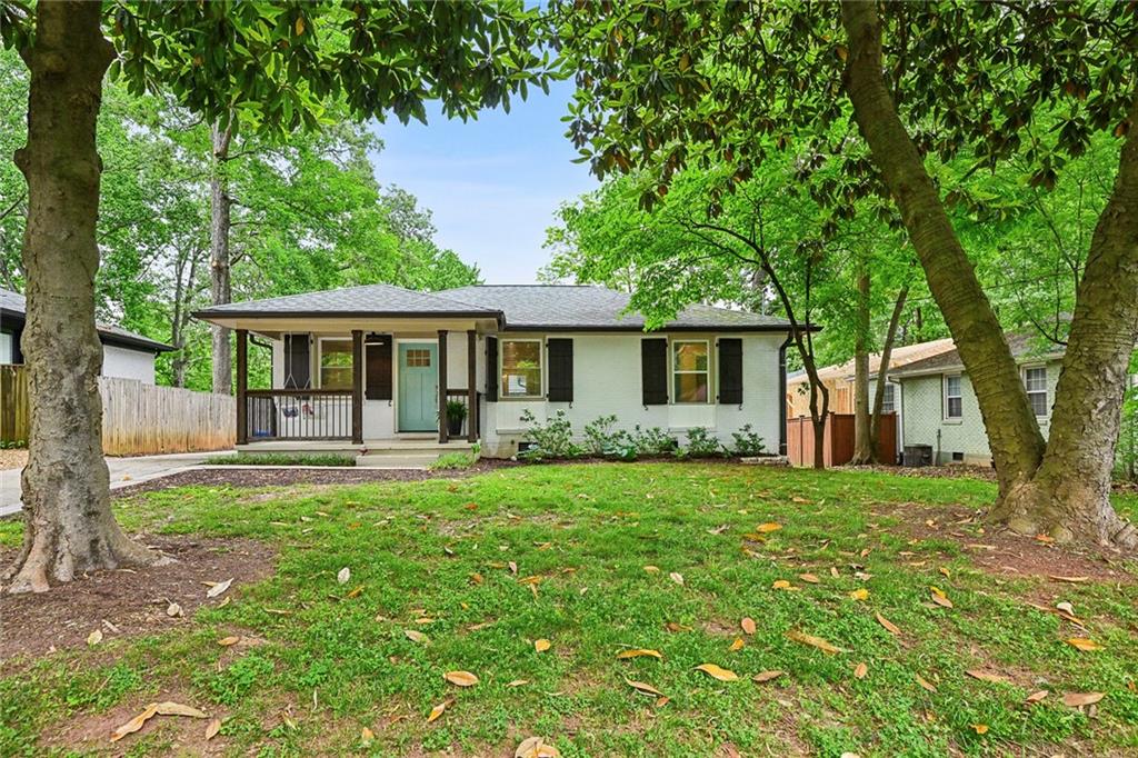 207 Martha Avenue NE