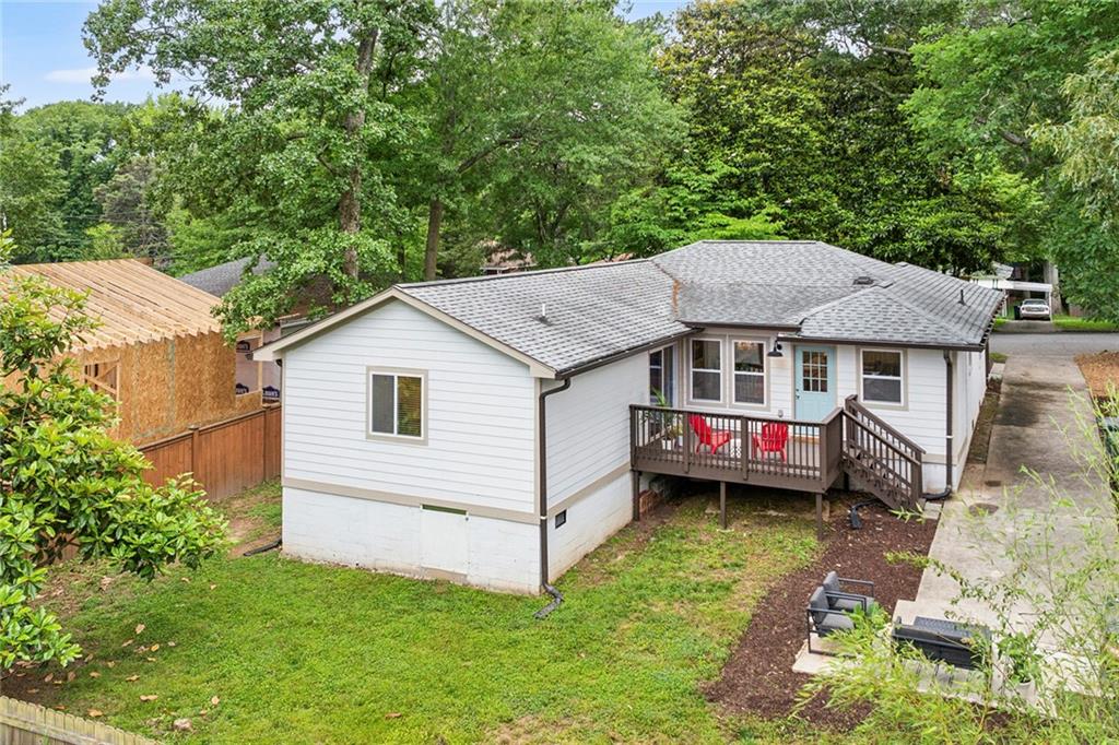 207 Martha Avenue NE