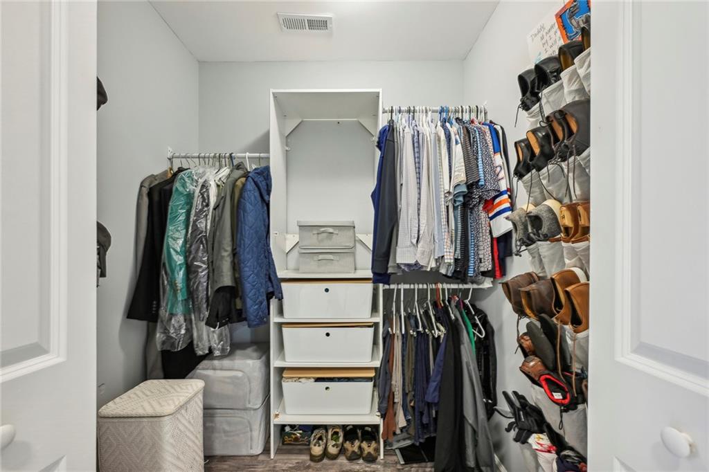 207 Martha Avenue NE