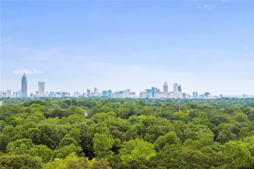 207 Martha Avenue NE